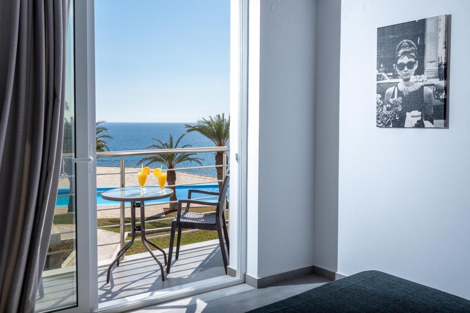 Hotel Porto Belissario 3*